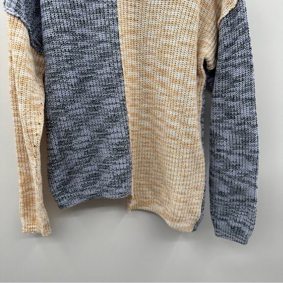 Urban Outfitters Blue & Beige Knit Long Sleeve Asymmetrical Sweater Size XS‎ - Picture 3 of 8